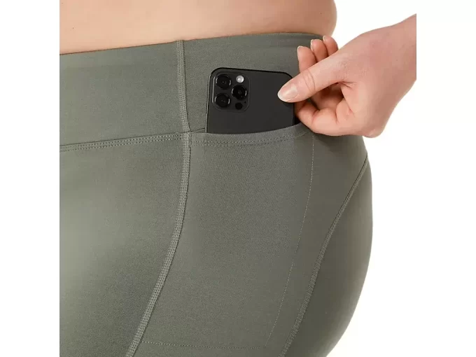 CALÇA CAPRI COM BOLSO KATE FEMININA CALÇA CAPRI COM BOLSO KATE FEMININA