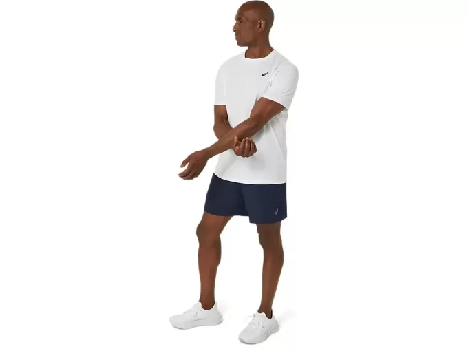 Camiseta ASICS com bordado espiral