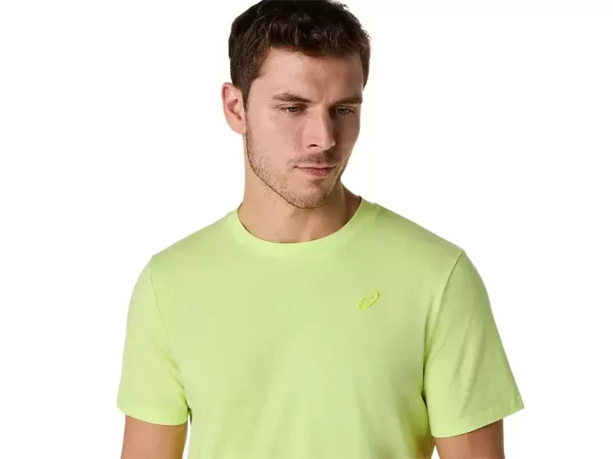 Camiseta ASICS com bordado espiral