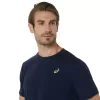 Camiseta ASICS com bordado espiral