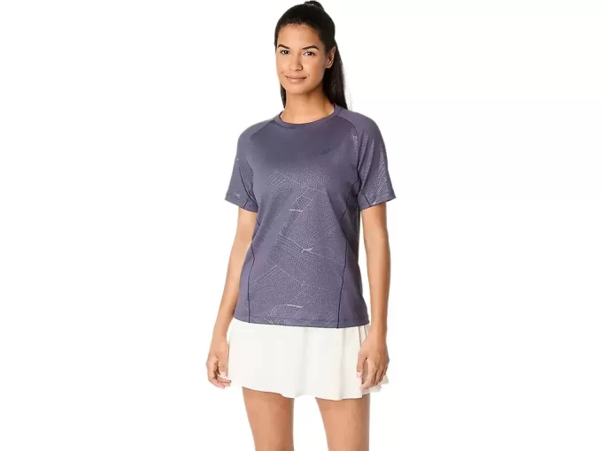 CAMISETA DE MANGA CURTA COM ESTAMPA DE JOGO POR TODA PARTE CAMISETA DE MANGA CURTA COM ESTAMPA DE JOGO POR TODA PARTE