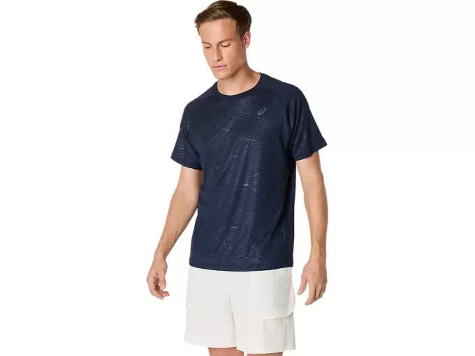 CAMISETA DE MANGA CURTA COM ESTAMPA DE JOGO POR TODA PARTE