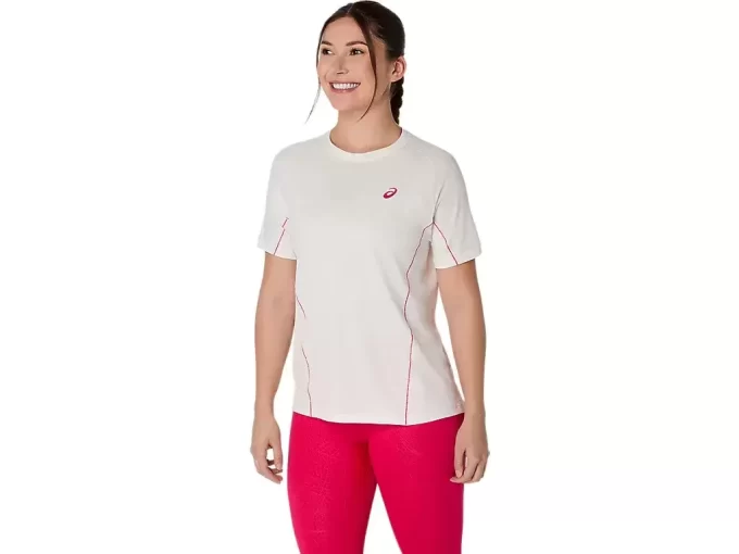 CAMISETA DE MANGA CURTA COM ESTAMPA DE JOGO POR TODA PARTE CAMISETA DE MANGA CURTA COM ESTAMPA DE JOGO POR TODA PARTE