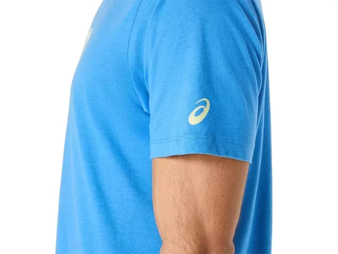 CAMISETA DE MANGA CURTA COM ESTAMPA DE PINCEL CAMISETA DE MANGA CURTA COM ESTAMPA DE PINCEL