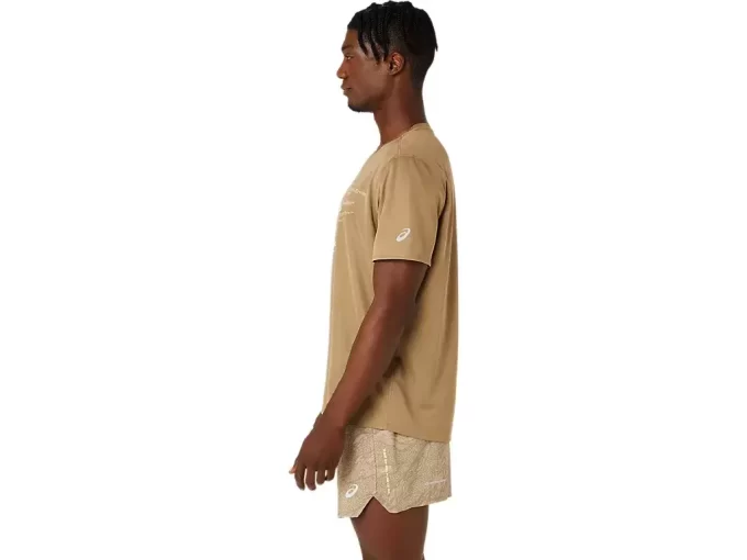 CAMISETA DE MANGA CURTA COM LOGOTIPO DA FUJITRAIL CAMISETA DE MANGA CURTA COM LOGOTIPO DA FUJITRAIL