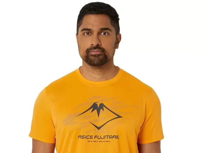 CAMISETA DE MANGA CURTA COM LOGOTIPO DA FUJITRAIL CAMISETA DE MANGA CURTA COM LOGOTIPO DA FUJITRAIL