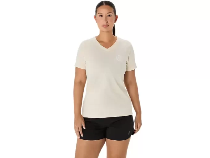 CAMISETA FEMININA ASICS NATURE DE MANGA CURTA COM DECOTE EM V CAMISETA FEMININA ASICS NATURE DE MANGA CURTA COM DECOTE EM V