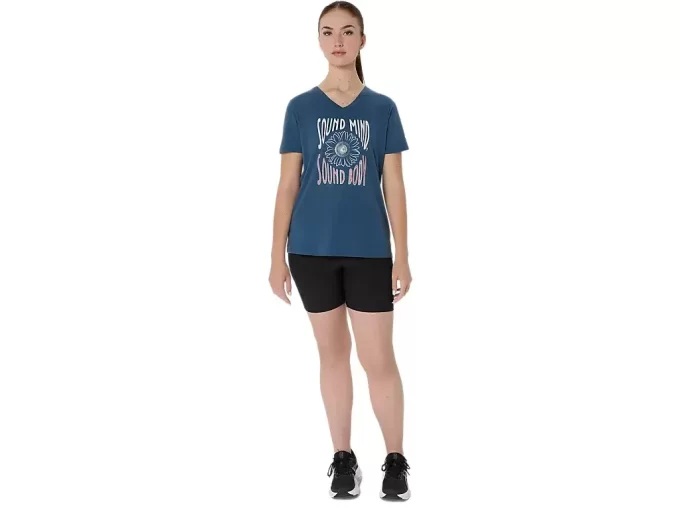 CAMISETA FEMININA COM DECOTE EM V E ESTAMPA DE GIRASSOL CAMISETA FEMININA COM DECOTE EM V E ESTAMPA DE GIRASSOL