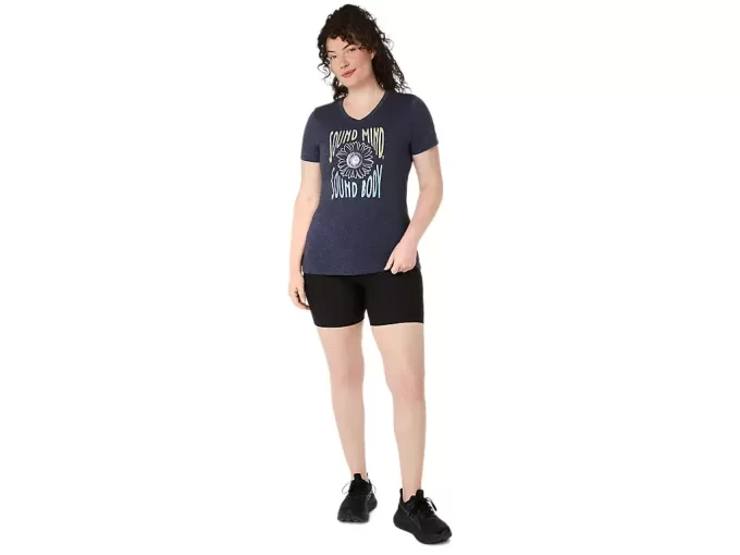 CAMISETA FEMININA COM DECOTE EM V E ESTAMPA DE GIRASSOL CAMISETA FEMININA COM DECOTE EM V E ESTAMPA DE GIRASSOL