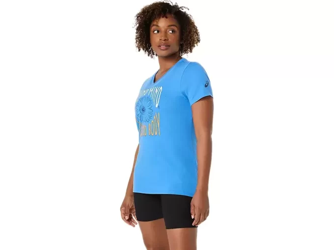 CAMISETA FEMININA COM DECOTE EM V E ESTAMPA DE GIRASSOL CAMISETA FEMININA COM DECOTE EM V E ESTAMPA DE GIRASSOL