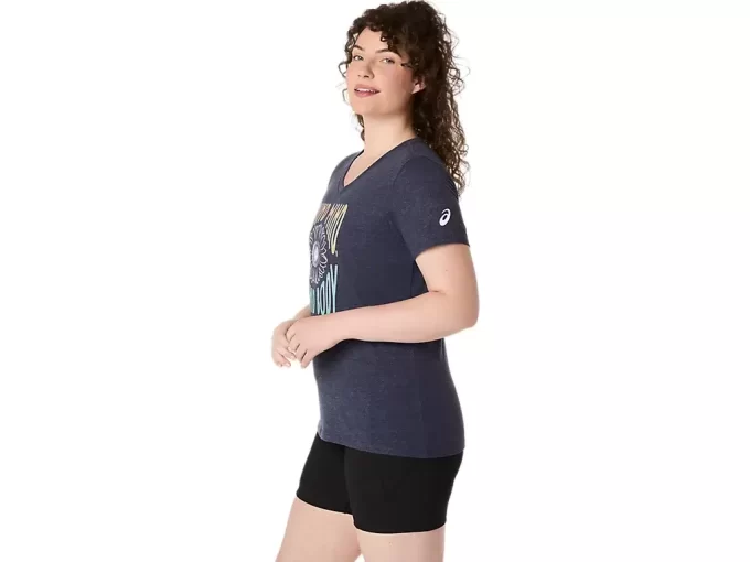 CAMISETA FEMININA COM DECOTE EM V E ESTAMPA DE GIRASSOL CAMISETA FEMININA COM DECOTE EM V E ESTAMPA DE GIRASSOL