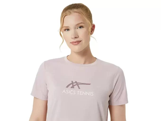 CAMISETA FEMININA COM ESTAMPA DE TÊNIS CAMISETA FEMININA COM ESTAMPA DE TÊNIS