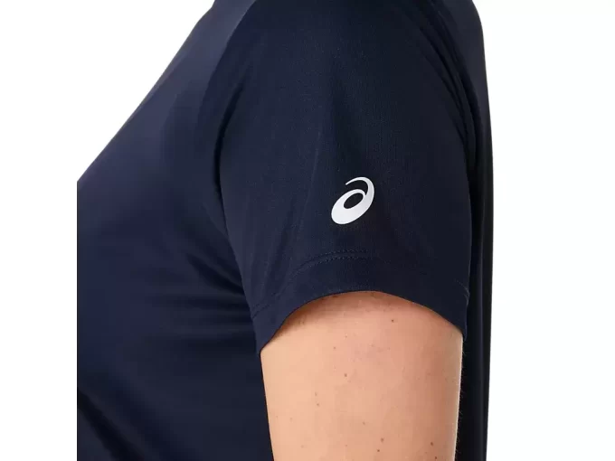 CAMISETA FEMININA COM ESTAMPA DE TÊNIS CAMISETA FEMININA COM ESTAMPA DE TÊNIS