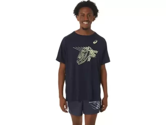 CAMISETA MASCULINA DE MANGA CURTA COM ESTAMPA DE SAPATOS