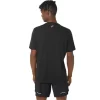Camiseta unissex ASICS de atletismo com estampa.