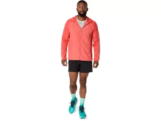 JAQUETA COMPACTA PARA VIAGEM