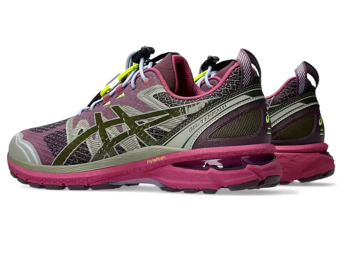 LÁ EM CIMA x TERRENO DE GEL LÁ EM CIMA x TERRENO DE GEL