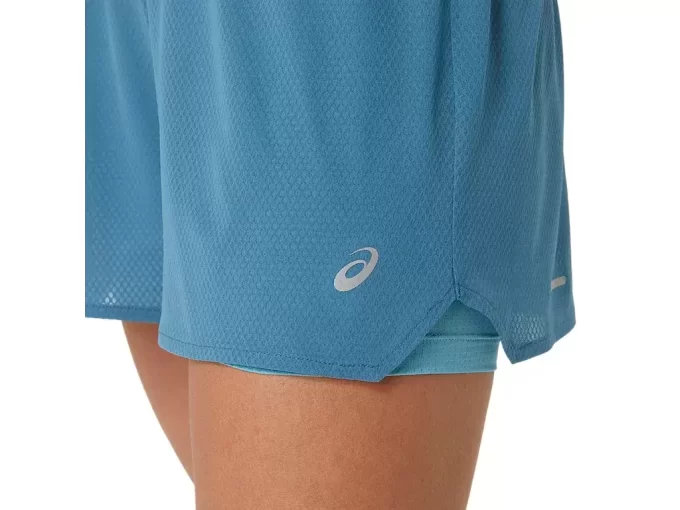 Short feminino Ventilate 2 em 1 de 8,9 cm Short feminino Ventilate 2 em 1 de 8,9 cm